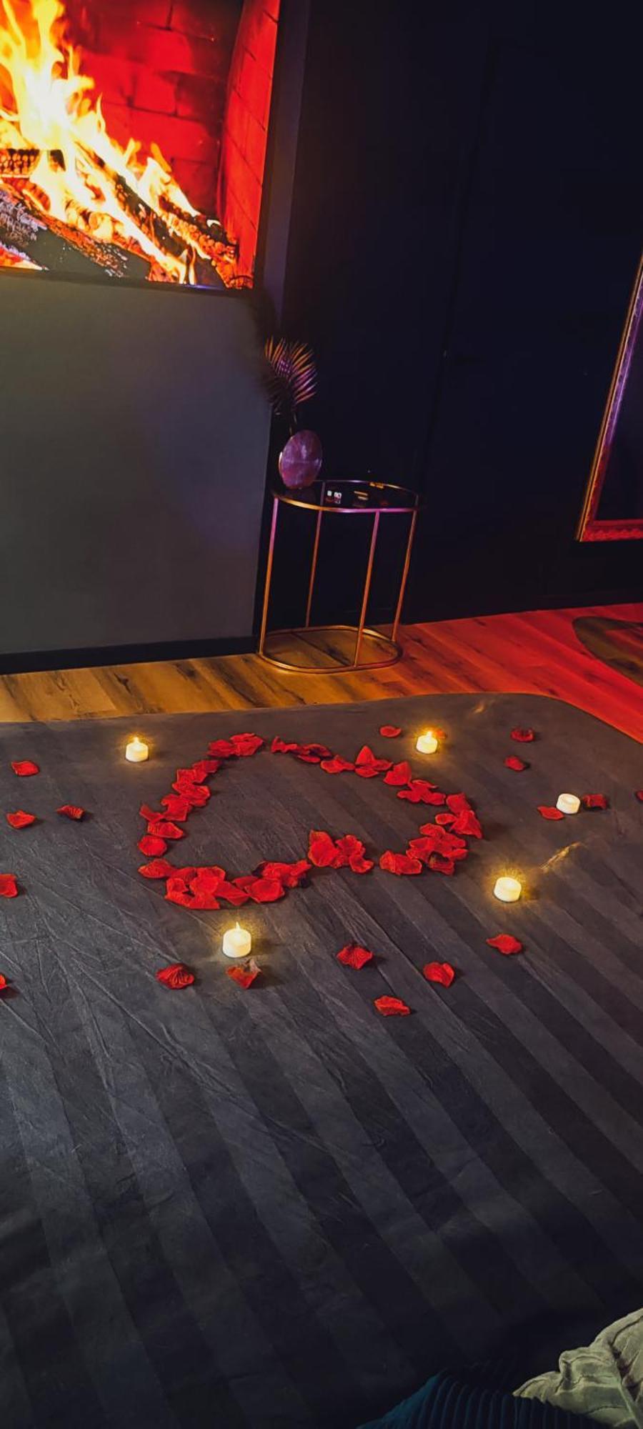 Loveroomxspa Bourg-Saint-Christophe Room photo